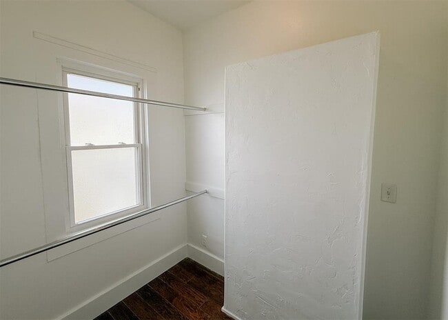 Building Photo - 1120 NW 51st St