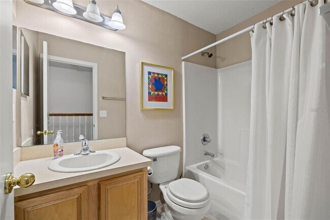 Building Photo - 2565 Harn Blvd