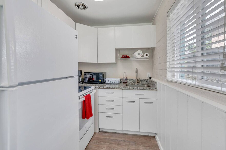 Building Photo - 115 S Street-SI FL1-ID1513963P