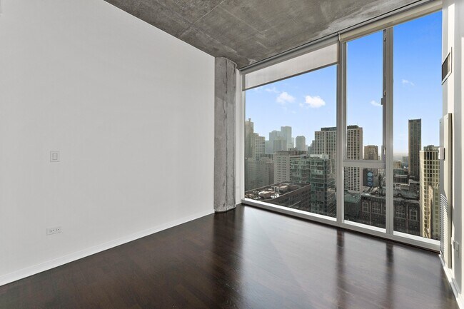 Building Photo - 600 N Fairbanks Ct