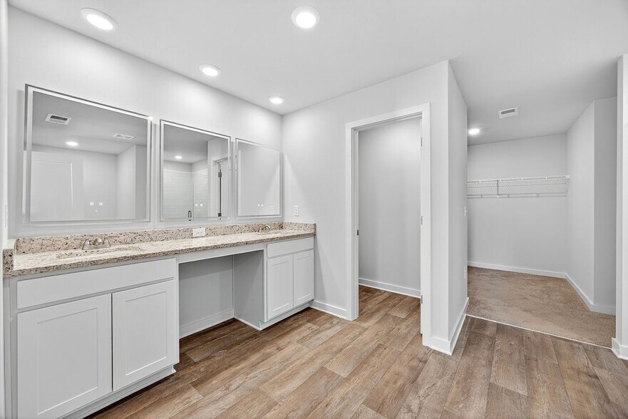 Building Photo - 583 Overlook Rd