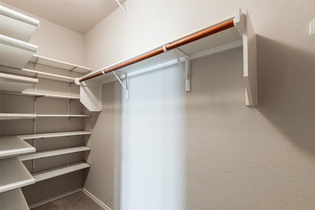 Building Photo - 19701 Drifting Meadows Dr