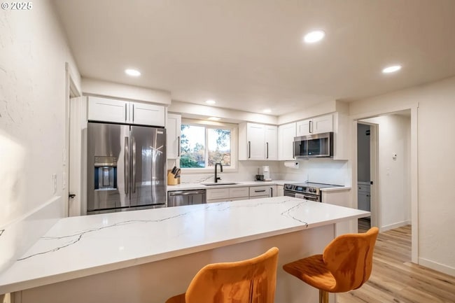 Building Photo - 3bedroom 2bath House