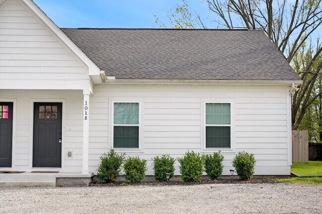 Building Photo - 101 Gibson St