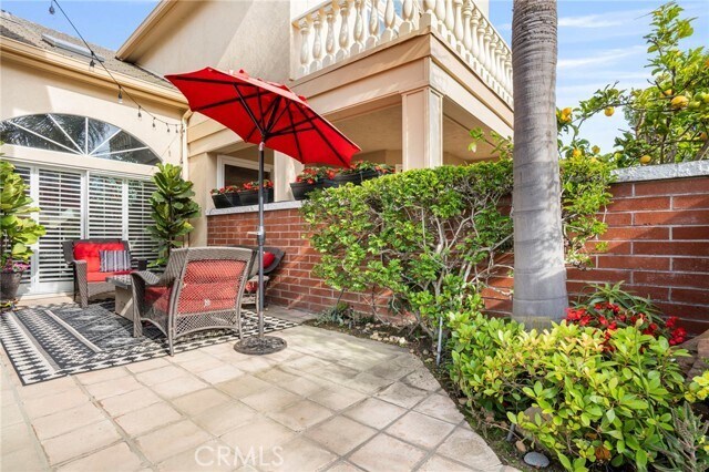 Building Photo - 6216 Greenbrier Dr