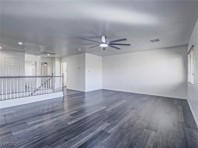 Building Photo - 10898 Carberry Hill St