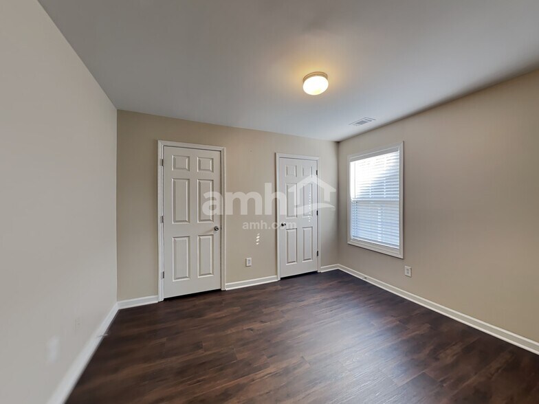 Building Photo - 2342 Crimson Creek Ln