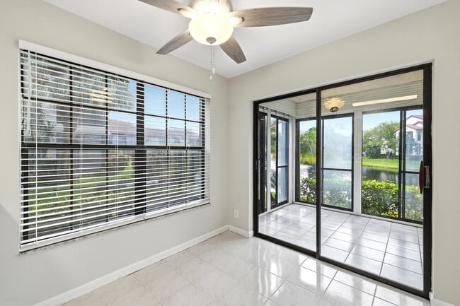 Building Photo - 3357 Jog Park Dr