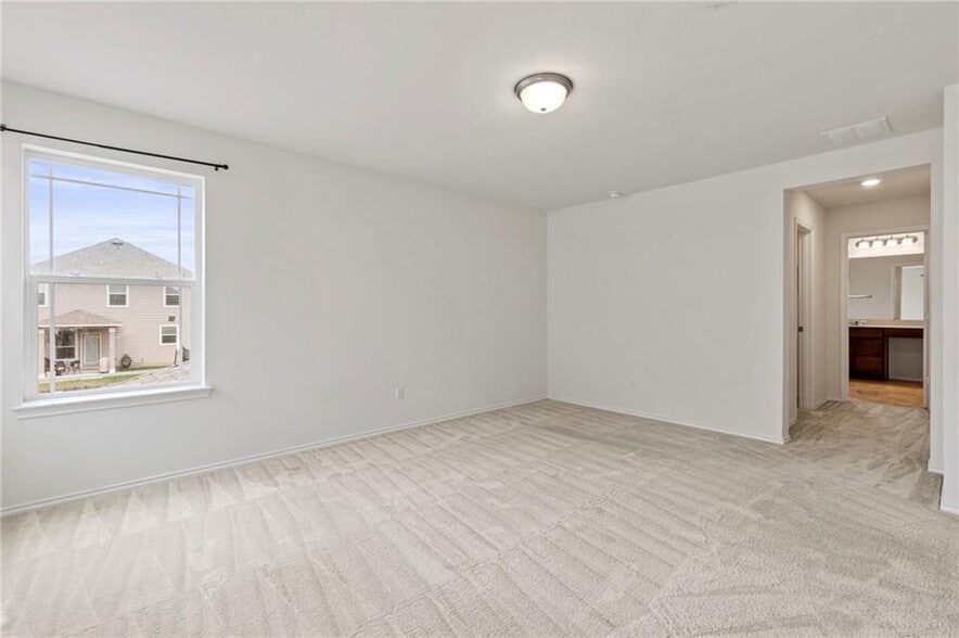 Building Photo - 201 Danablu Dr