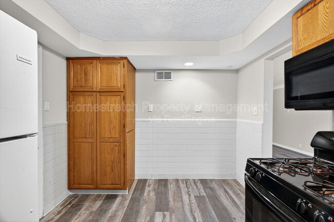 Building Photo - 23 Colchester Dr