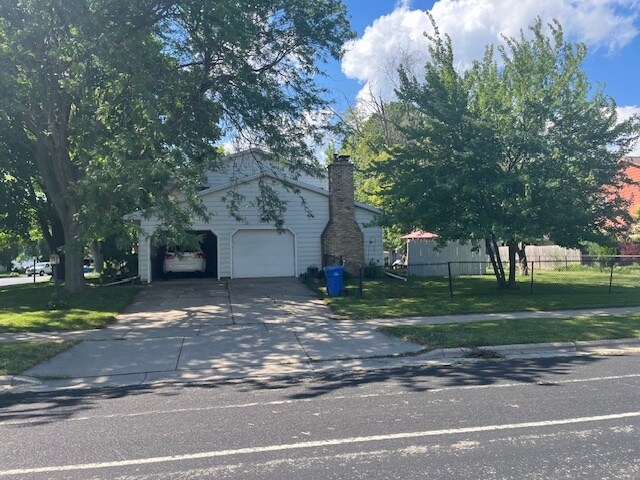 Building Photo - 2527 Valley Forge Dr