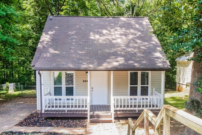 Building Photo - 3801 Davis Ln