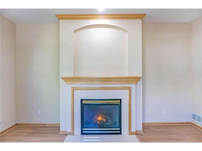 Building Photo - 875 Braunworth Ct