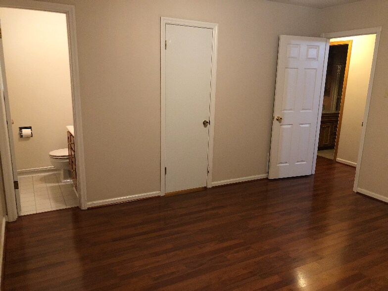 Building Photo - 506 K St
