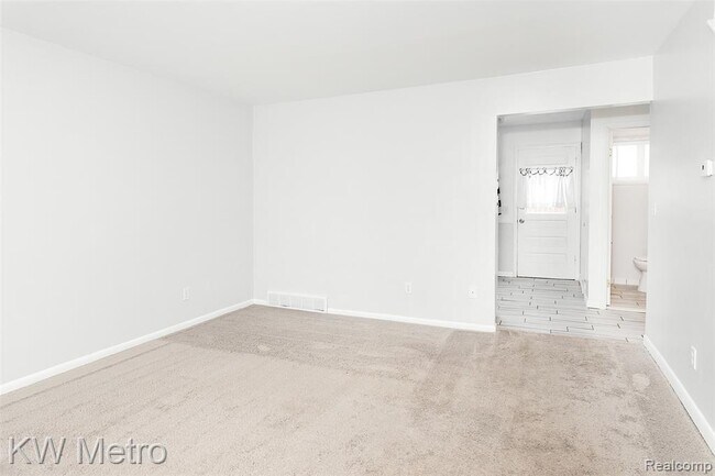 Building Photo - 29166 Tessmer Ct