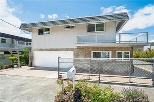 Building Photo - 1565 Ala Lani St