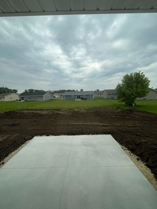 Building Photo - 519