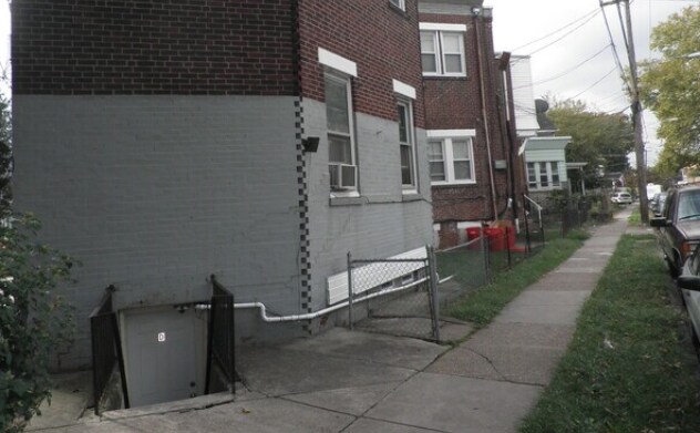 Building Photo - 5136 N 12th St
