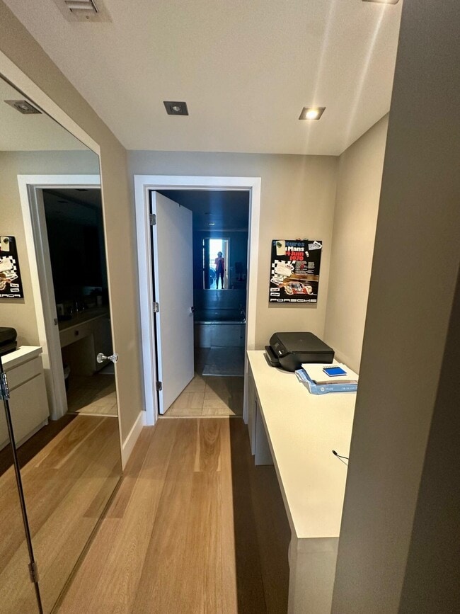 Building Photo - 4101 N Ocean Blvd