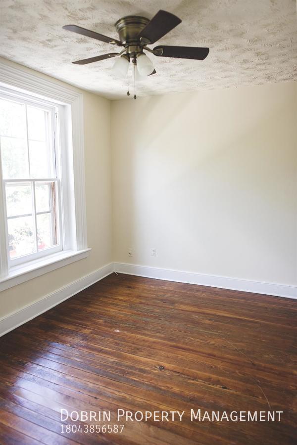 Building Photo - 508 W Clay St