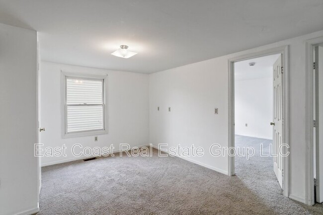 Building Photo - 500 N Marshall St