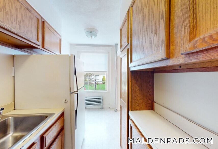 Building Photo - 120 Summer St