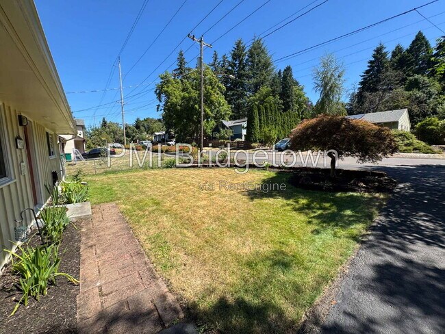 Building Photo - 9725 SE 29th Ave