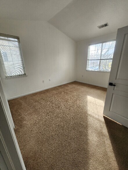 Building Photo - 10427 W Hampden Ave