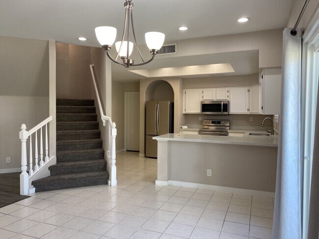 Primary Photo - Must See 2/2.5 Condo in Pointe South Mount...