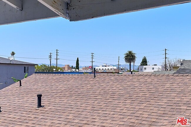 Building Photo - 1231 S Harvard Blvd