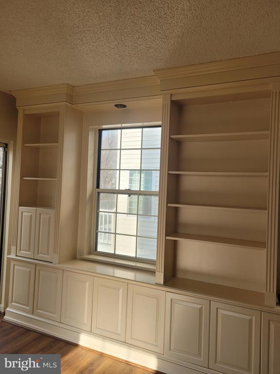 Building Photo - 7014 Megan Ln