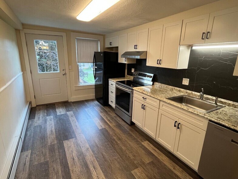 Kitchen - 69 Maple St