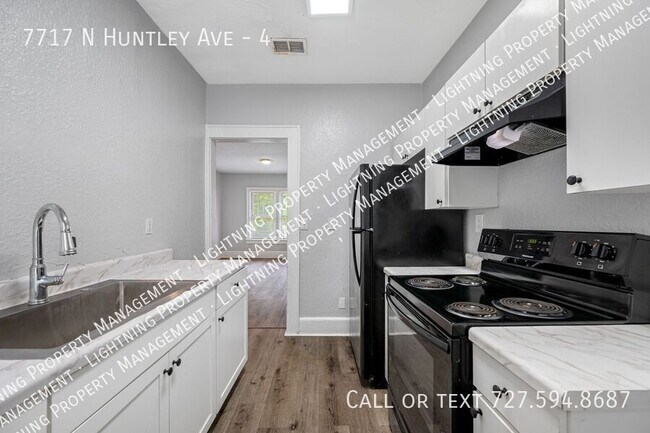 Building Photo - 7717 N Huntley Ave