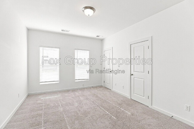 Building Photo - 2145 Noble Townes Wy