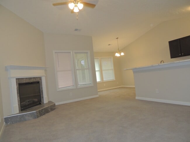 Building Photo - 6748 Willowbrook Dr