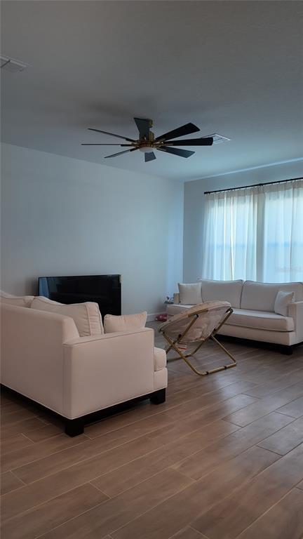 Building Photo - 8599 Sportsman Lp