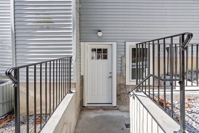 Building Photo - 80 Emer Rd