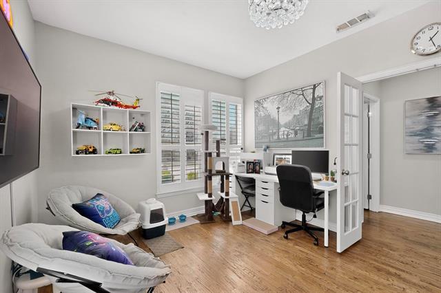 Building Photo - 2701 Scenic Dr