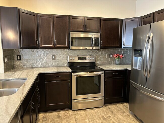 Primary Photo - 12744 Leyden St