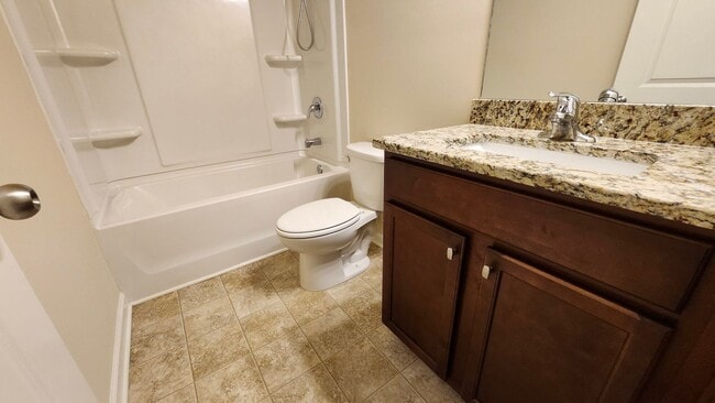 Building Photo - Modern Corner-Lot Townhome in Berkeley Vil...