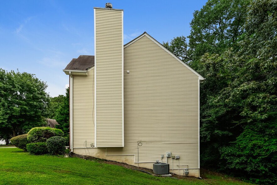 Building Photo - 564 Kirtley Ct