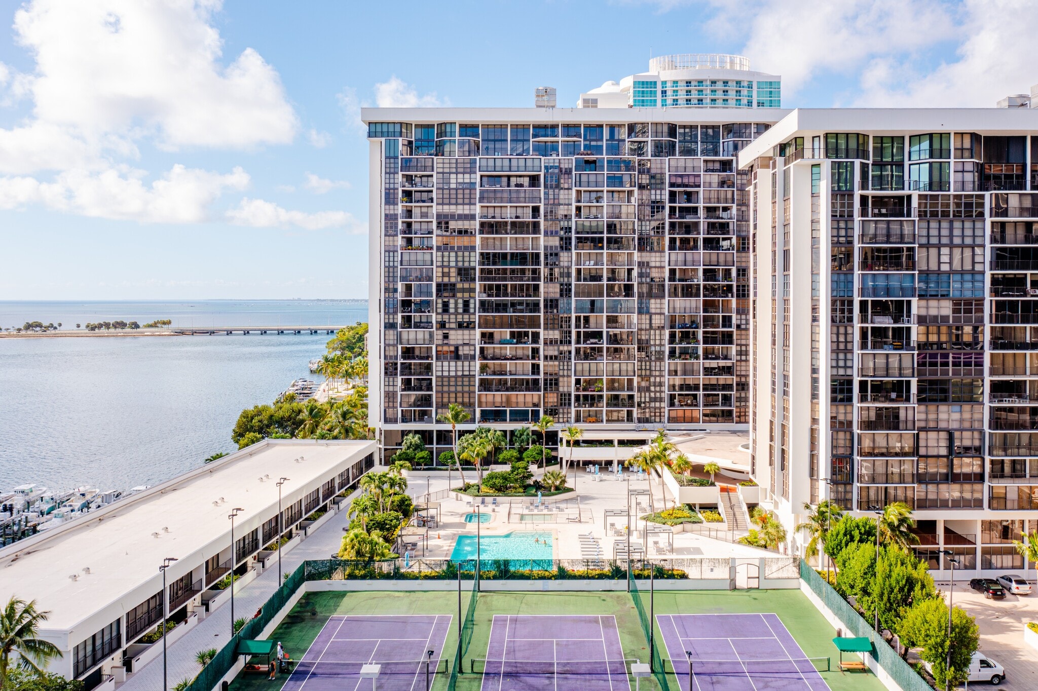 Building Photo - 1925 Brickell Ave