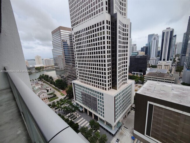 Building Photo - 55 SE 6th St