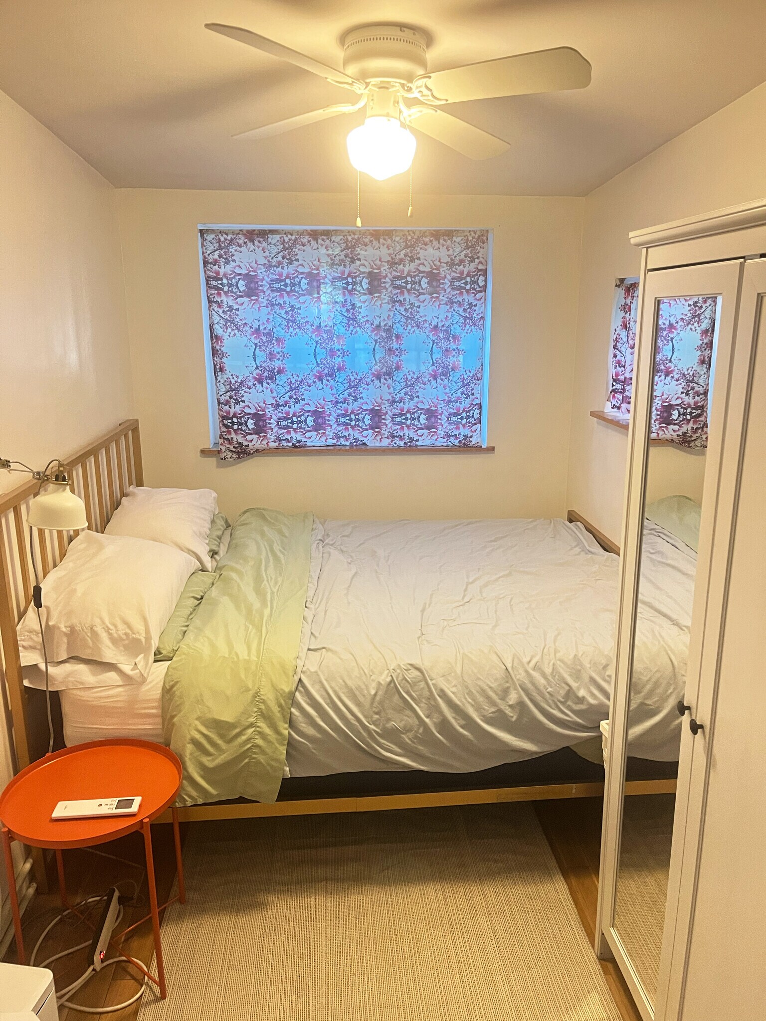 Building Photo - 518A Halsey St