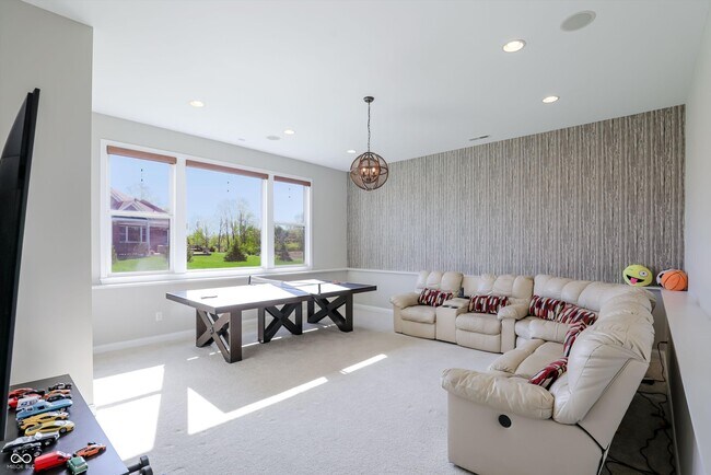 Building Photo - 14375 Trahan Dr