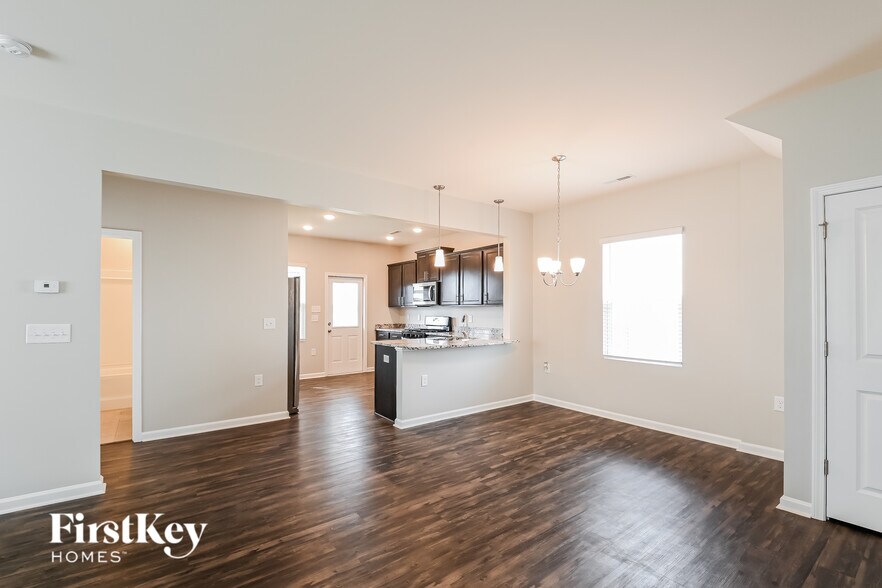 Building Photo - 2114 Attend Xing