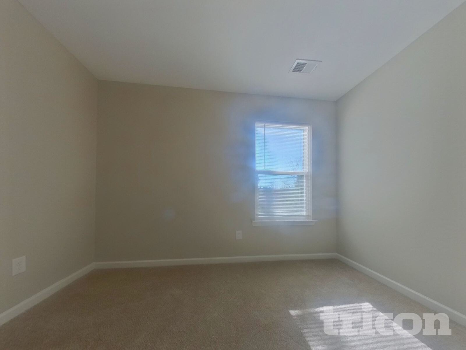 Building Photo - 228 Fieldcrest Dr