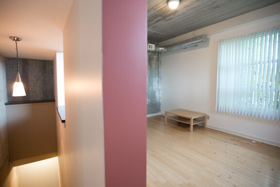 Building Photo - 536 Selma St