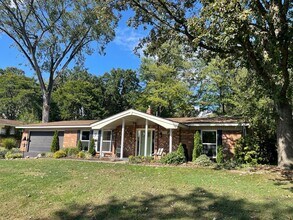 Building Photo - Shelby Township Custom Ranch, 3 or 4 Bedro...