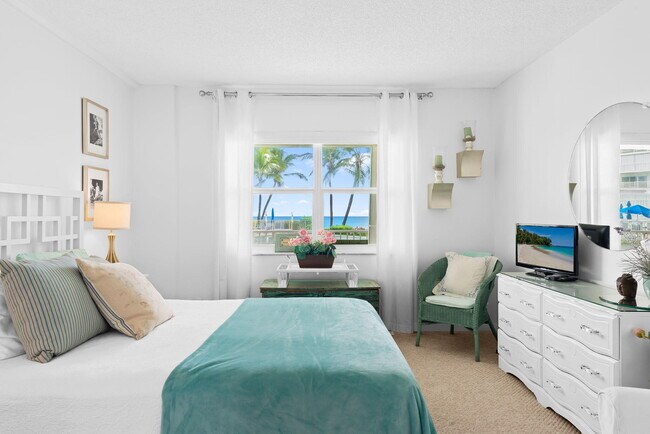 Building Photo - 3101 S Ocean Blvd